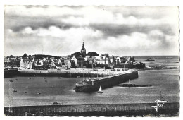 29  Roscoff -  Le Port Ou Embarquent Chaque Annee  Les Celebres Primeurs De La Reguion -  Prise De La Pointe De Bloscon - Roscoff