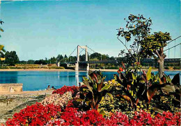 58 - Cosne Cours Sur Loire - Le Pont Sur La Loire - Fleurs - CPM - Voir Scans Recto-Verso - Cosne Cours Sur Loire