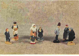 Art - Peinture - Carte Russe - Figurines Représentant Des Ouvriers - CPM - Voir Scans Recto-Verso - Paintings