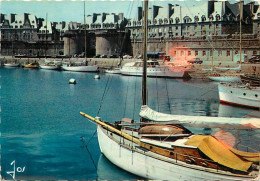 35 - Saint Malo - Le Bassin à Flot Et La Grande Porte Des Remparts - CPM - Bateaux - Voir Scans Recto-Verso - Saint Malo