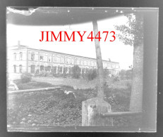 Une Vieille Usine, Ville à Identifier - Plaque De Verre - Taille 44 X 53 - Scans Positif - Négatif - Glasdias