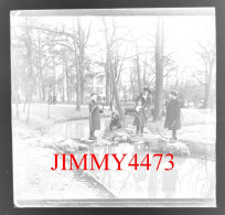 Enfants Au Bois De Boulogne - Plaque De Verre - Taille 43 X 45 - Glass Slides