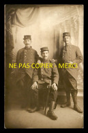 GUERRE 14/18 - SOLDATS - 17 SUR LES COLS ET LES KEPIS - LYON 21 SEPTEMBRE 1914 - CARTE PHOTO ORIGINALE - War 1914-18