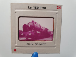 Photo Diapo Diapositive TRAIN Wagon Locomotive Vapeur SNCF 150 P 28 VOIR ZOOM - Diapositives (slides)