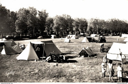 NÂ°2390  Z -cpsm Mehung Sur Loire -le Camping- - Autres & Non Classés