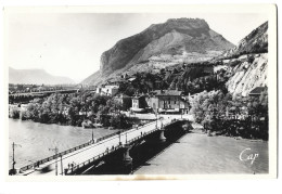38 Grenoble -  Le Pont De La Orte De France Et Le Casque De Neron - Grenoble