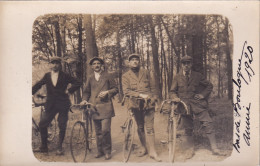 Boulogne Cyclistes Dans Le Bas De Boulogne Année 1920 - Carte Postale Photographique - Boulogne Billancourt