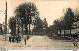 NÂ°2857 Z -cpa Montfermeil -la Place Des Marronniers- - Montfermeil