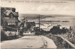 CPA 14 - TROUVILLE - REINE DES PLAGES - PANORAMA PRIS DE LA ROUTE D'HONFLEUR - Trouville