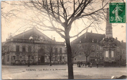 70 VESOUL - Les Halles Et Le Monument. - Vesoul