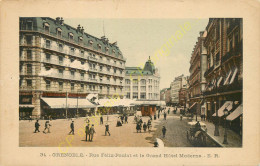 38.  GRENOBLE . Rue Félix Poulat Et Le Grand Hôtel Moderne . CPA Animée . - Grenoble