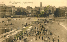 35.  DINARD .  La Plage  .  CPA Animée . - Dinard