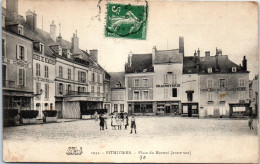 45 PITHIVIERS - Place Du Martroi (autre Vue) - - Pithiviers