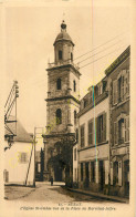 56.  AURAY . Eglise St-Gildas Vue De La Place Du Maréchal Joffre . - Auray