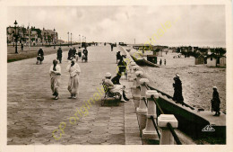 62.  LE TOUQUET PARIS-PLAGE .  La Digue Et La Plage . - Le Touquet