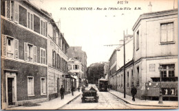 92 COURBEVOIE - Rue De L'hotel De Ville -  - Courbevoie