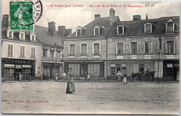 72 LE GRAND LUCE - Un Coin De La Place De La Republique. - Le Grand Luce