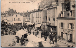 28 BONNEVAL - Le Marche Sur La Place -  - Bonneval