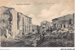 AKRP3-0236-55 - VIGNEULLES-LES-HATTON - Ruines Et Hommes En Uniformes - Vigneulles Les Hattonchatel