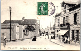 77 BOIS LE ROI - La Place De La Republique. - Bois Le Roi