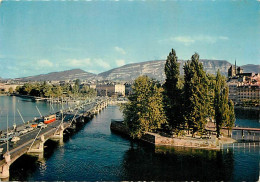 Suisse - GE Genève - Genève - Pont Du Mont-Blanc Et Ile Jean-Jacques Rousseau - Automobiles - Tramway - CPM - Carte Neuv - Autres & Non Classés