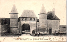77 DONNEMARIE - Entree De L'ancienne Abbaye De Preuilly - Sonstige & Ohne Zuordnung