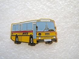 PIN'S   BUS   AUTOBUS  CAR  SAURER    PTT - Transport