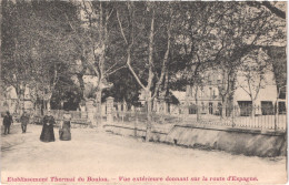 FR66 LE BOULOU - Couderc - établissement Thermal - Vue Extérieure Donnant Sur La Route D'Espagne - Animée - Belle - Autres & Non Classés