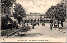 28 CHARTRES - Rue Jehan De Beauce & La Gare. - Chartres