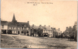 50 LES PIEUX - La Place Du Petit Bourg  - Other & Unclassified