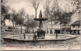 81 GRAULHET - L'arbre Sur La Fontaine. - Graulhet