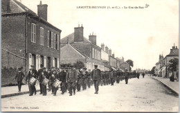 41 LAMOTTE BEUVRON - La Grande Rue - Passage De La Colonie Saint Maurice  - Lamotte Beuvron