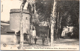 45 BRIARE - La Vieille Tour Et L'hotel De Ville. - Briare