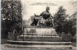 28 NOGENT LE ROTROU -la Statue De Remi Belleau - Nogent Le Rotrou
