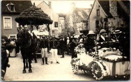 37 LIGUEIL - CARTE PHOTO - Cavalcade 1917 - Autres & Non Classés