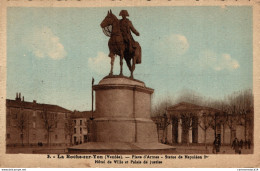 NÂ° 3557 Z -cpa La Roche Sur Yon -place D'armes- Statue NapolÃ©on- - La Roche Sur Yon