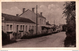 NÂ°3675 Z -cpa Verteillac -groupe Scolaire- - Autres & Non Classés