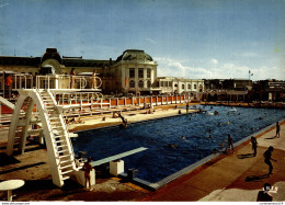 NÂ° 4802 Z -cpsm Deauville Trouville  -la Piscine- - Swimming