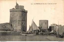 NÂ° 4617 Z -cpa La Rochelle -l'entrÃ©e Du Port- - La Rochelle