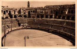 NÂ° 6384 Z -cpa NÃ®mes  -l'intÃ©rieur Des ArÃ¨nes- - Corrida