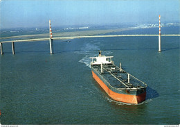 NÂ° 5910 Z -cpsm Le Pont De Saint Nazaire -super Tanker- - Cargos