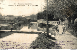 NÂ° 5594 Z -cpa Beaurepaire -passerelle Du Boulodrome- - Beaurepaire