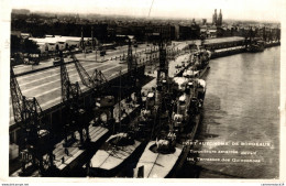 NÂ° 5589 Z -cpsm Port De Bordeaux -torpilleurs AmarrÃ©e Deant Les Terrasses Des Quinconces- - Guerre