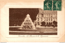 NÂ°6573 Z -cpa Versailles -le Bassin De La Pyramide- - Versailles (Château)