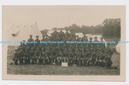 C006119 Group Photo Of Men. Uniforms. Military. Tents In The Background - Monde