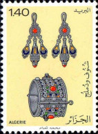 Algérie (Rep) Poste N** Yv: 725 Mi:764 Pendentifs & Bracelet - Algeria (1962-...)