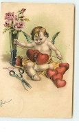 N°11950 - Carte Gaufrée - Ange Cousant Des Coeurs - Anges