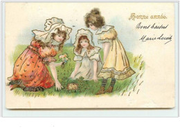 N°3485 - Carte Gaufree - Bonne Annee - Fillettes Ramassant Des Fleurs - Nouvel An