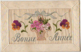 N°6659 - Carte Brodée - Bonne Année - Panier Amovible Avec Message En Dessous - Brodées