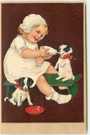 N°11830 - Carte Gaufrée - Flatscher - Bébé Donnant Le Biberon à Des Chiots - Bébés